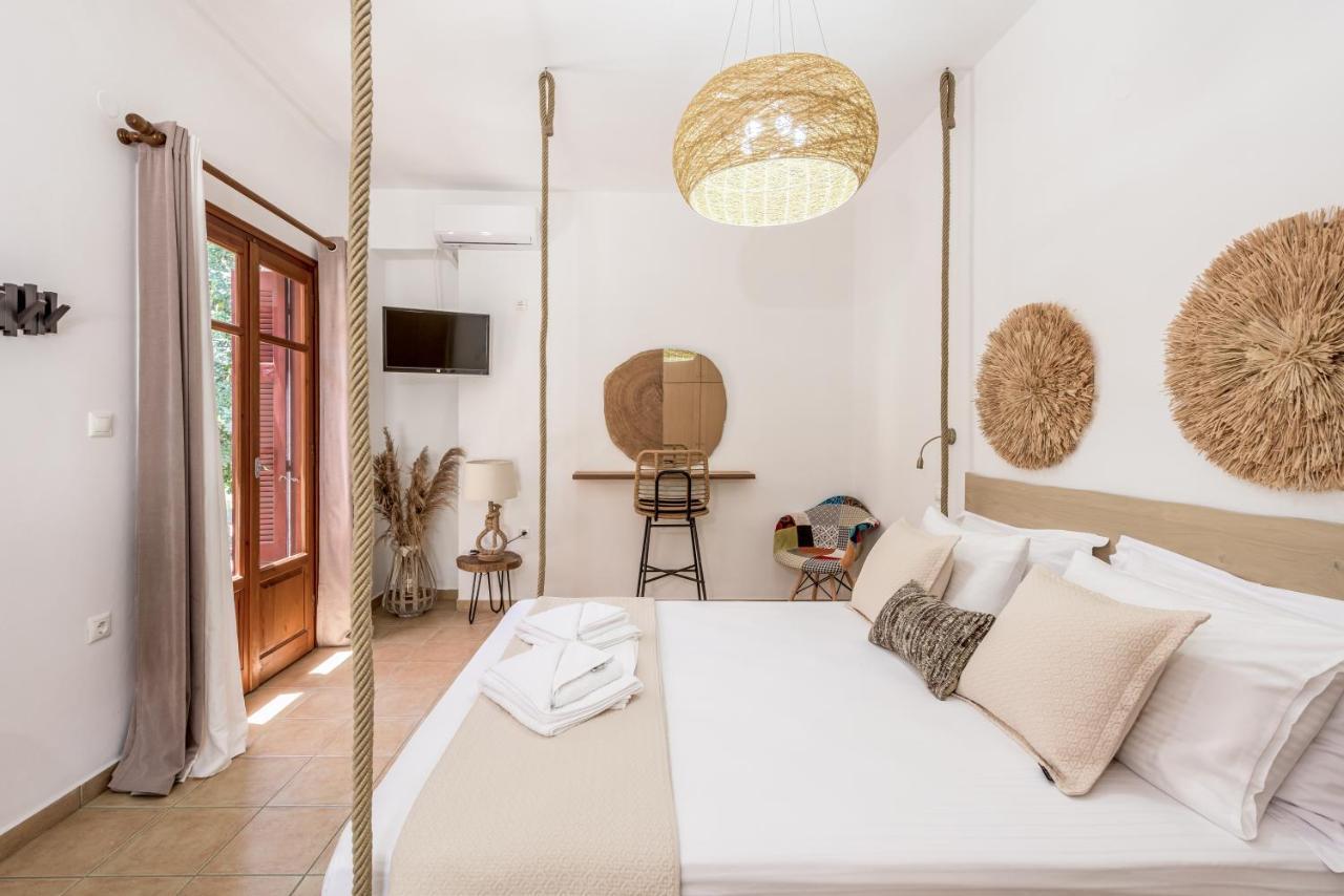 Mantelena Studios & Family Apartments Pollonia Extérieur photo