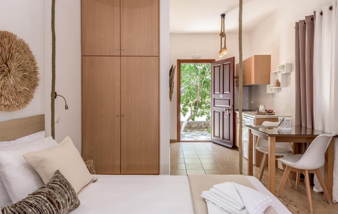 Mantelena Studios & Family Apartments Pollonia Extérieur photo