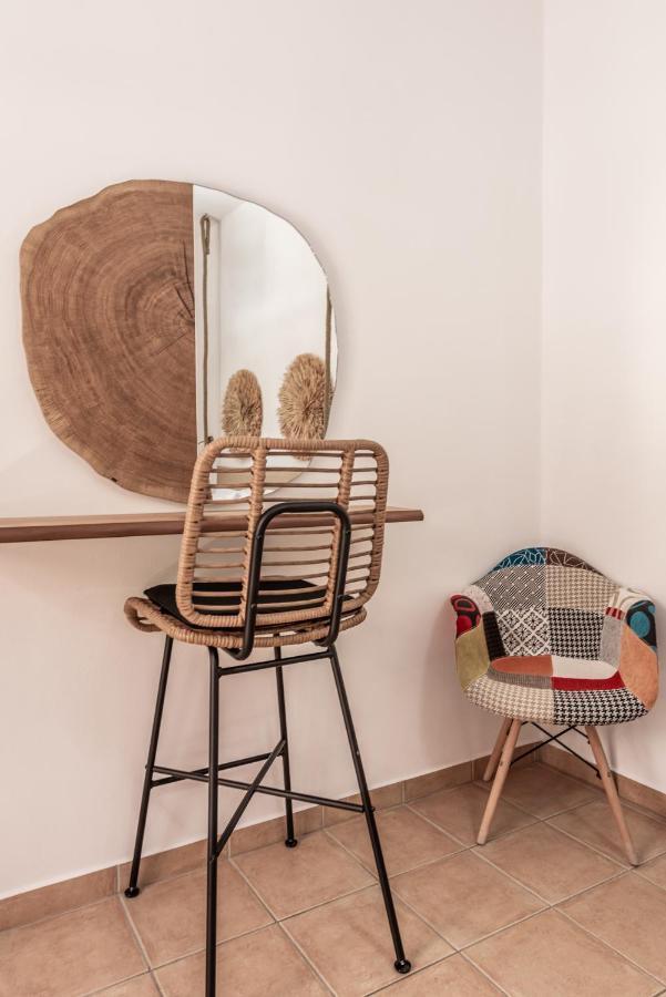 Mantelena Studios & Family Apartments Pollonia Extérieur photo