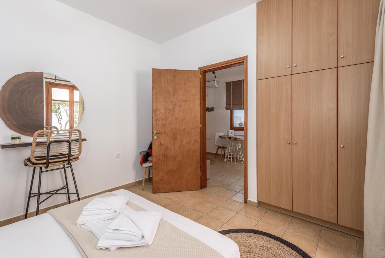 Mantelena Studios & Family Apartments Pollonia Extérieur photo